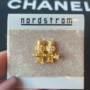 “Love Birds” Brooch/ Pin 💕